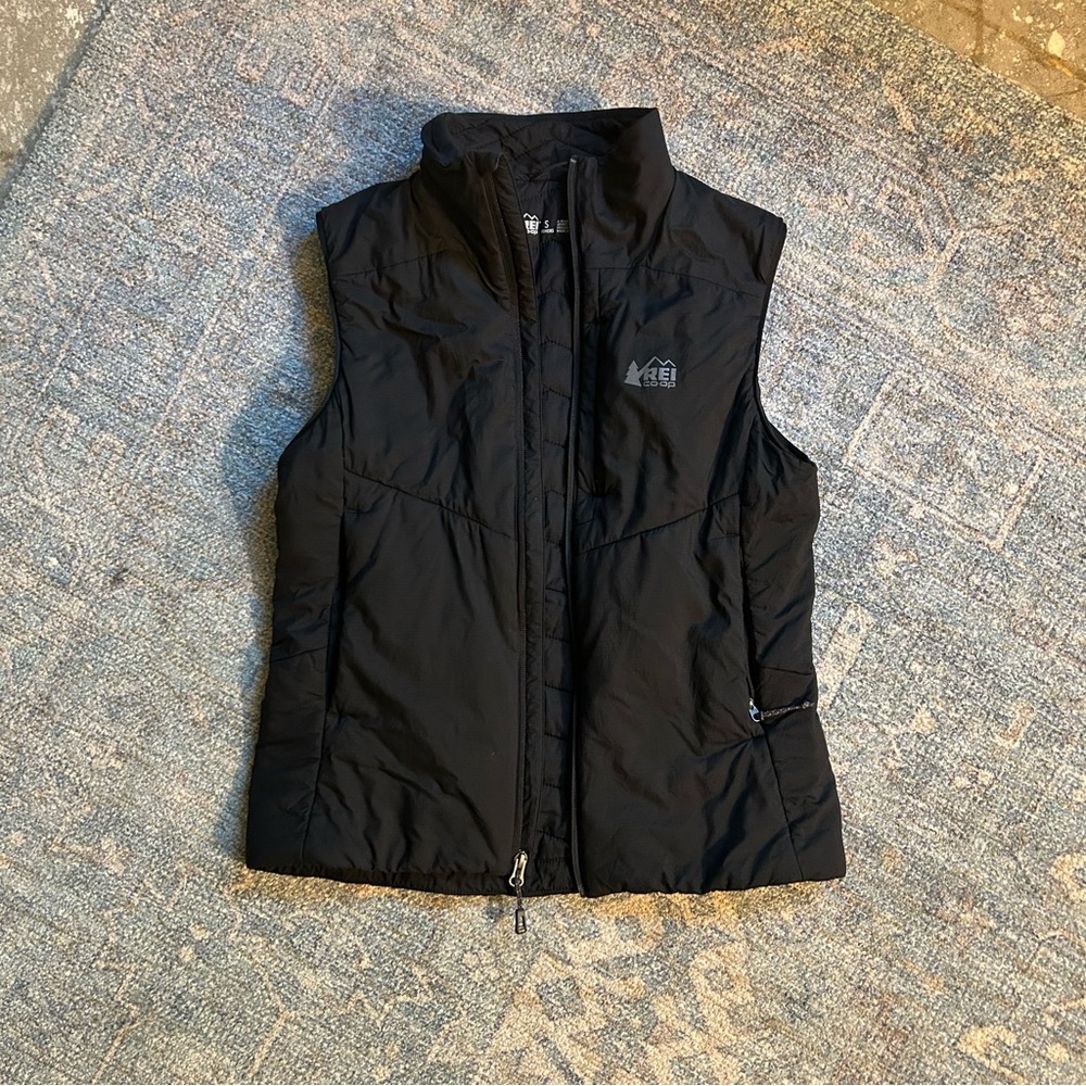 REI Women's Black Quilted Vest
